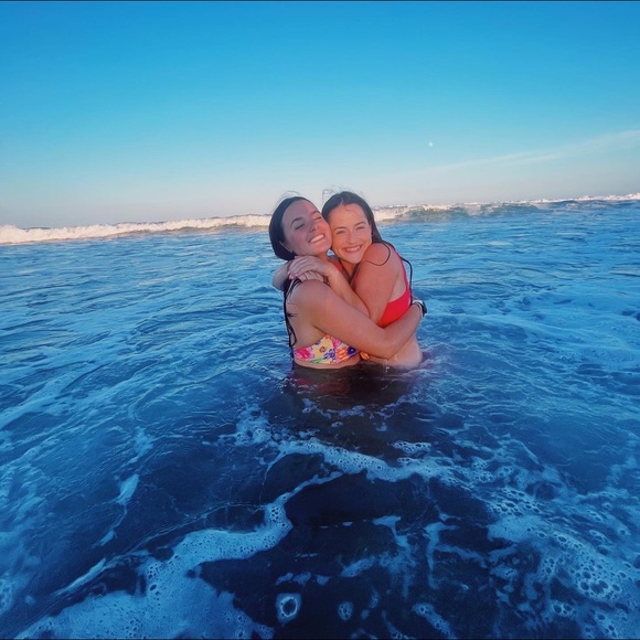 About Me! - Picture 1 of 3